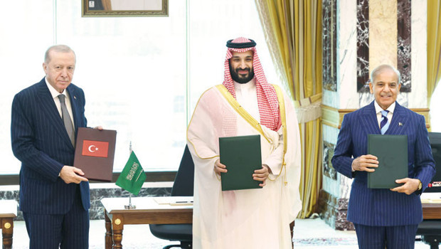 turkiye-suudi-arabistan-pakistan-savunma-anlasmasi-a80dd0bd